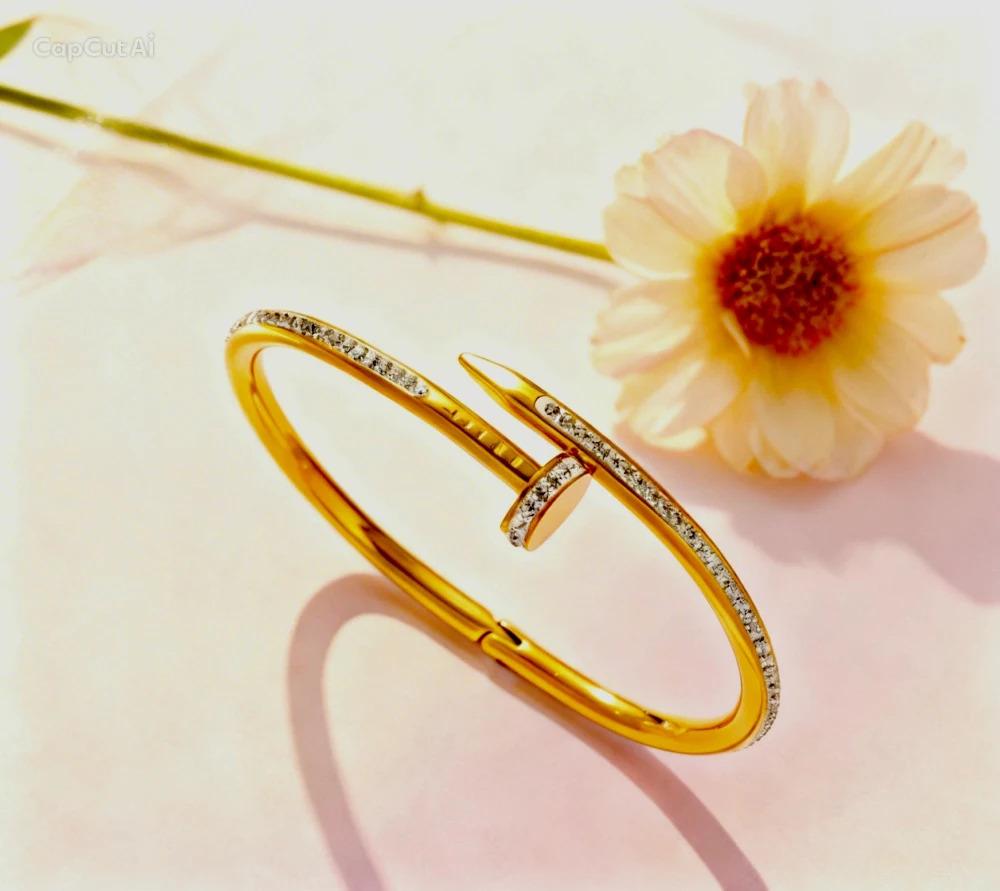 Full Diamond Nail Bracelet 18K Gold Plated Bangle (Gold) 25.00 new