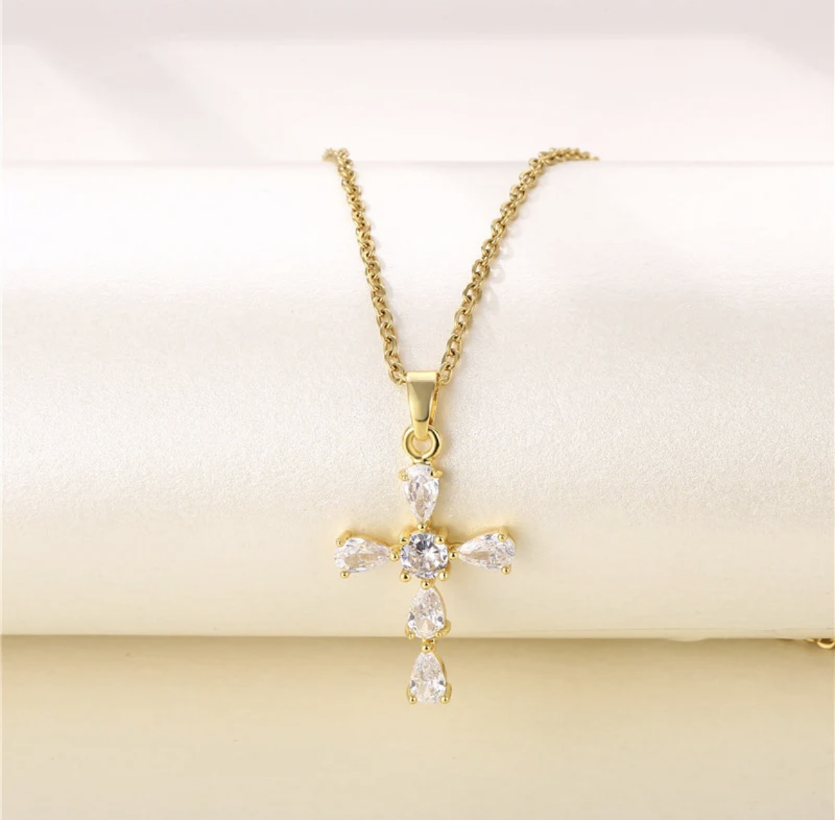 minimalist-cross-diamond-inlay-necklace-gold