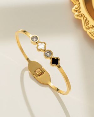 Moderate Luxury Titanium Steel 18K Gold Plated Clover Bangle Gold �28