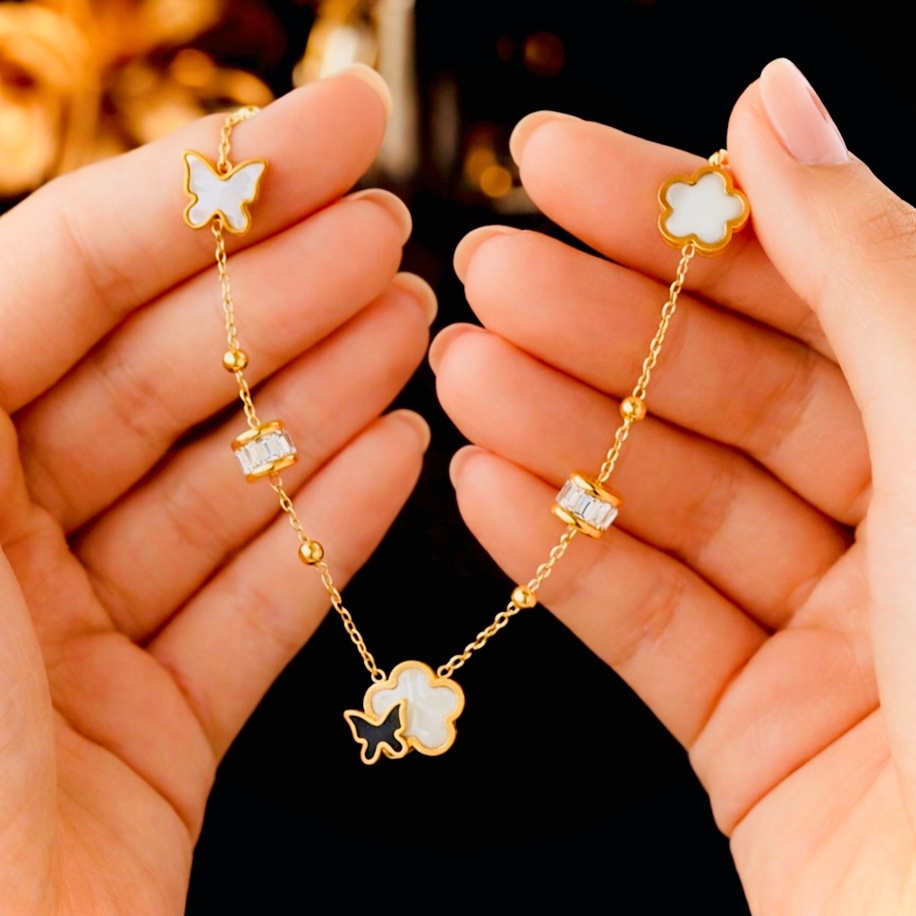 Fashion Moon Star Geometric Titanium Steel Necklace 29.00 1